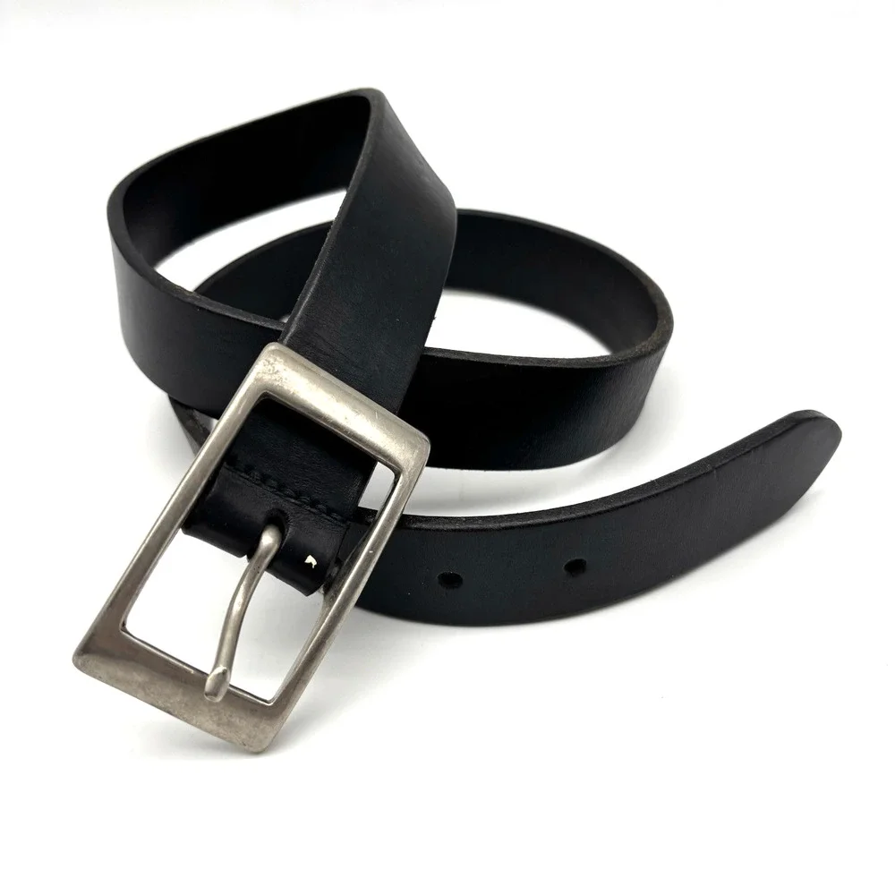 Vintage 90s J. Crew Black Genuine Leather Unisex Belt 26-32